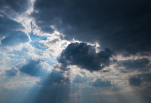 如何正确安装服务器内存？-鱼云